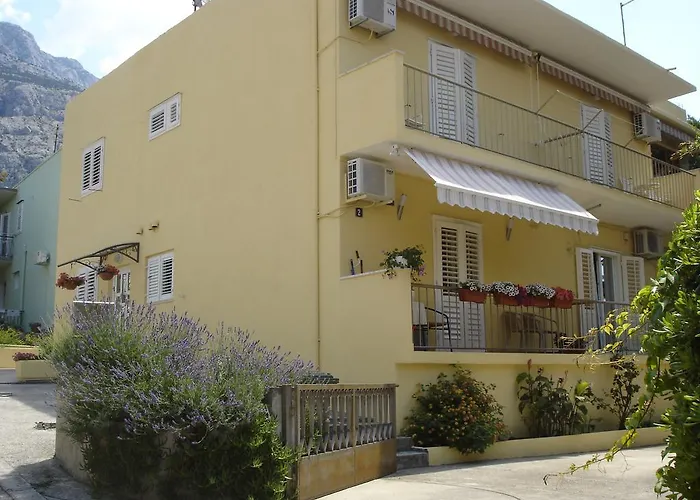 Daire Zeljka Lovreta Makarska